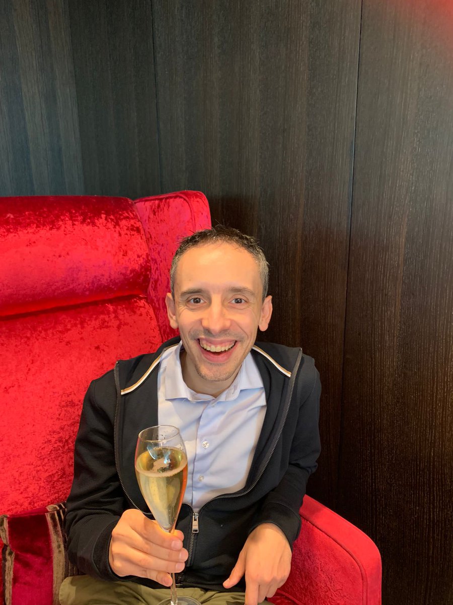 As ‘23 draws to an end and out of office reply is solidly on I’d like to celebrate my promotion to Clinical Reader/Associate Professor👨‍🎓 @imperialcollege @UniAvogadro Busy HCC agenda in ‘24 Starting strong with a joint vision from 2 institutions willing to make a difference 👨‍🔬