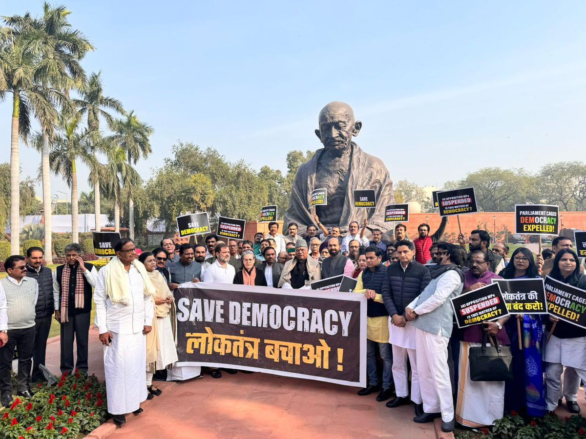 SevadalSKO's tweet photo. एक ही माँग, एकजुट उद्घोष —
“लोकतंत्र बचाओ”
#SaveDemocracy_SaveNation https://t.co/DrYuq7geHz