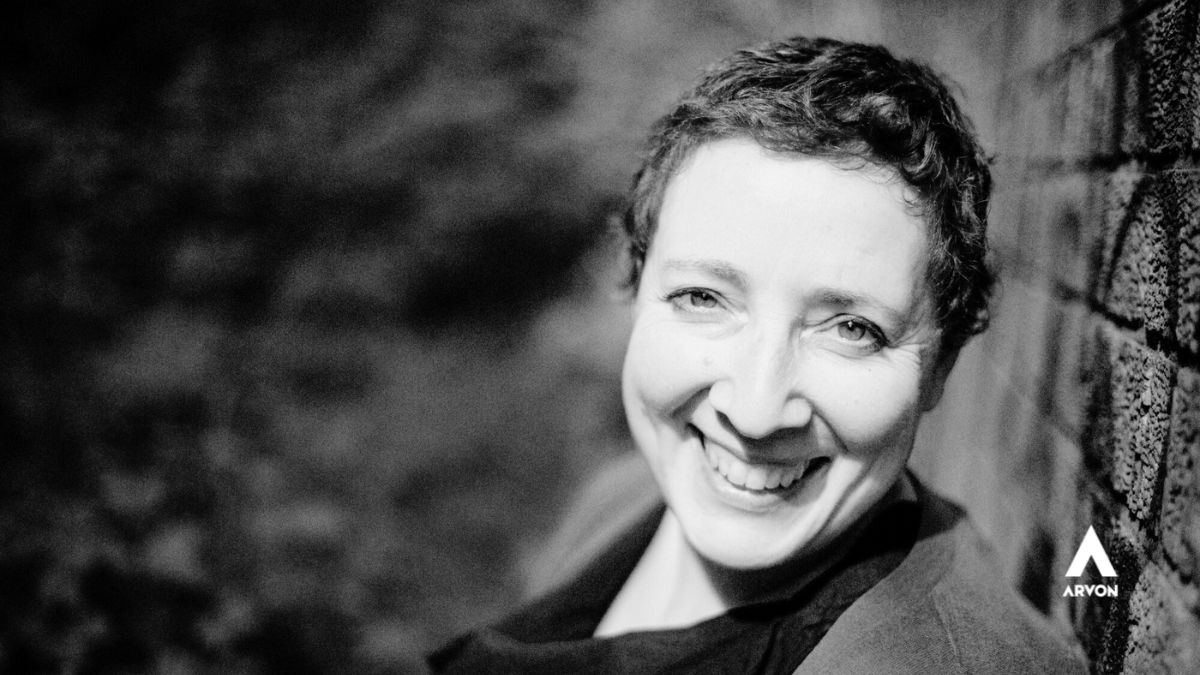 Join Tania Hershman this Friday to explore the magic of collisions in the form of poems, fiction or hybrids! 🗓️ Friday 19 January ✨ A portion of the proceeds from this Masterclass will go towards a fund for writers from underrepresented communities. arvon.org/writing-course…