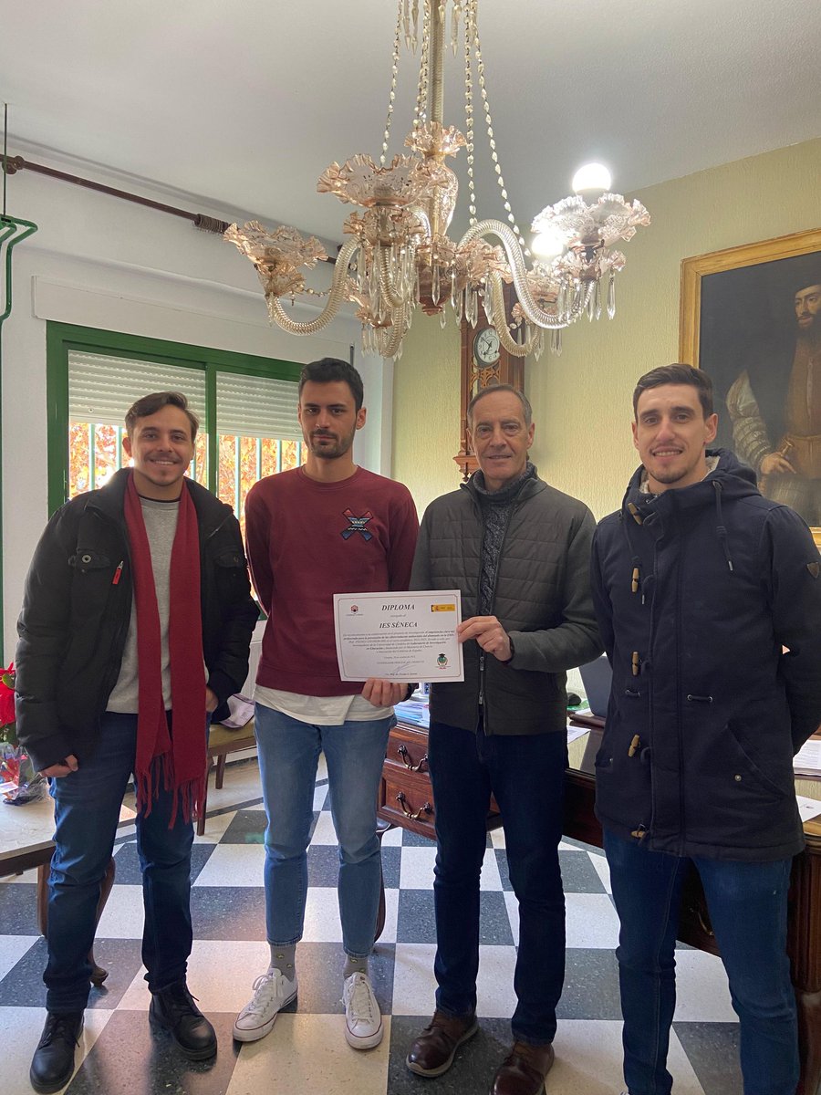 Francisco Yuste-Hidalgo y Mariano Núñez-Flores, del Dpto. de Educación de la <a href="/Univcordoba/">Universidad Córdoba</a> han estado en nuestro centro realizando su proyecto de investigación  «Competencias clave del profesorado para la prevención de las ciberconductas antisociales del alumnado en la ESO».