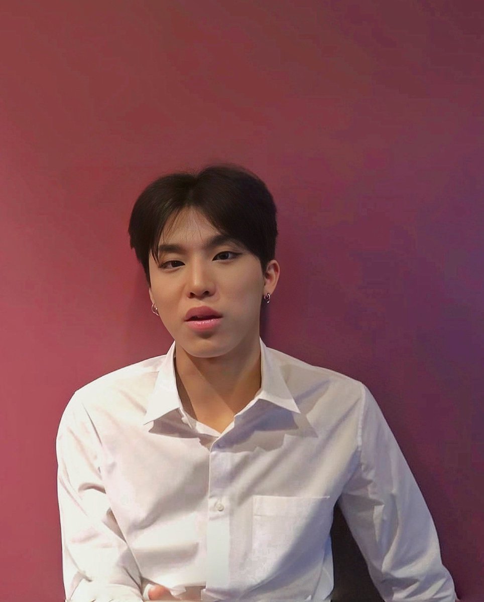 onlyjeongwoo's tweet photo. PARK JEONGWOO EVERYONE! https://t.co/2yZP6Zc6cU