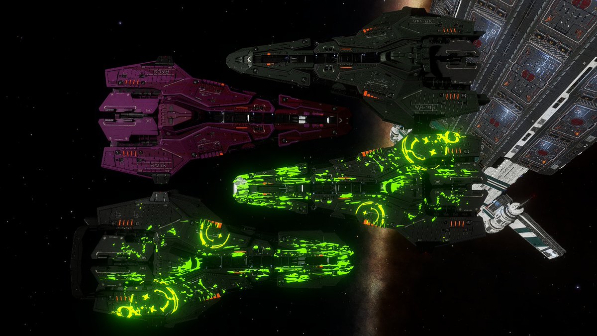 Corvettes interlocked. Yemai System. 

#Stellarscreenshots #Stellatscreenshot #Elitedangerous