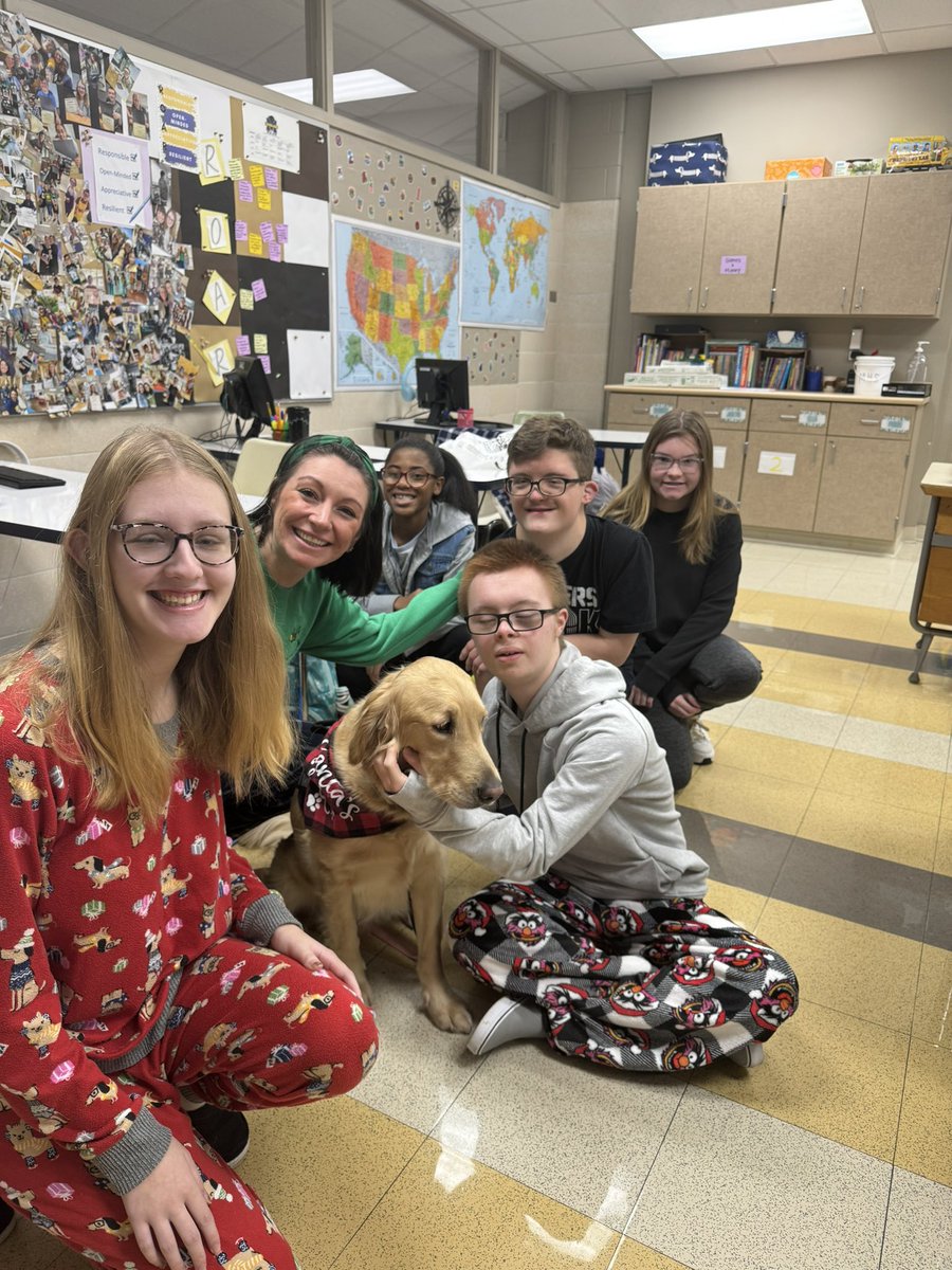 Got to meet the <a href="/MHS_SP_Inc/">Super Panthers Inc.</a> this morning!!! #wearemaumee #superpanthers <a href="/MaumeeHS/">Maumee High School</a> <a href="/maumee_schools/">Maumee City Schools</a>