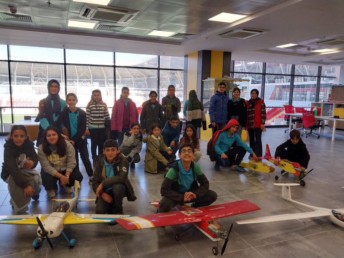 Erzincan On Üç Şubat Gençlik Merkezi tweet media