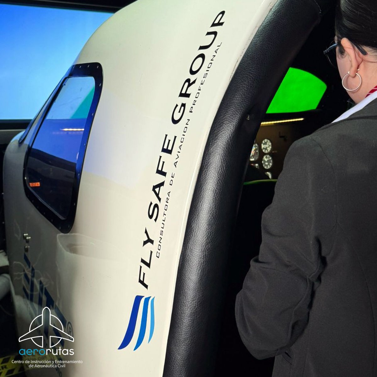 FlySafeGroup's tweet image. 𝗧𝗖𝗣 💬 𝗖𝗵𝗮𝗿𝗹𝗮 𝗜𝗻𝗳𝗼𝗿𝗺𝗮𝘁𝗶𝘃𝗮
Recibimos al segundo grupo de @cedeba_ar en Aerorutas CIAC, para brindarles una charla informativa sobre la carrera de 𝗧𝗿𝗶𝗽𝘂𝗹𝗮𝗻𝘁𝗲𝘀 𝗱𝗲 𝗖𝗮𝗯𝗶𝗻𝗮 𝗱𝗲 𝗣𝗮𝘀𝗮𝗷𝗲𝗿𝗼𝘀 en la aviación ejecutiva.

flysafegroup.com