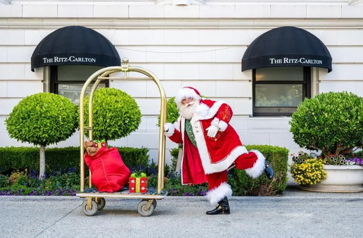 ForbesLife's tweet image. 9 Luxury Hotels And Resorts Going All Out For The Holidays on.forbes.com/6010RpN4w