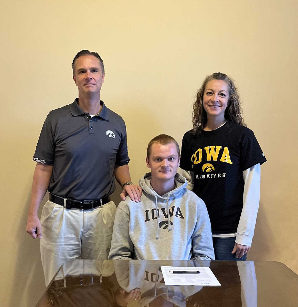 James Resar (Ree-zar) (@jamesresar) on Twitter photo Officially a Hawkeye! It wouldn’t have been possible without the help of so many. Thank you Mom and Dad, Coach Brett, Coach Krause, Coach Bart, and Coach Danny to name a few. <a href="/CoachTKrause/">Tim Krause</a> <a href="/DannyJones78/">Danny Jones</a> <a href="/TylerBarnesIOWA/">Tyler Barnes</a> Officially a Hawkeye! It wouldn’t have been possible without the help of so many. Thank you Mom and Dad, Coach Brett, Coach Krause, Coach Bart, and Coach Danny to name a few. <a href="/CoachTKrause/">Tim Krause</a> <a href="/DannyJones78/">Danny Jones</a> <a href="/TylerBarnesIOWA/">Tyler Barnes</a>