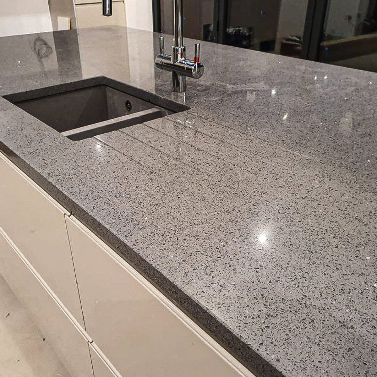 worktopscom's tweet image. Dull sinks, meet your match!
Because a sparkling sink is the secret to a happy home!
.
.

work-tops.com/collections/si…

#gleamsink #sinksparkle #shinysinks #sparklingbasin
#glistensink #puresink #sleeksinks #brightbath #crystalcleans #clearbasin