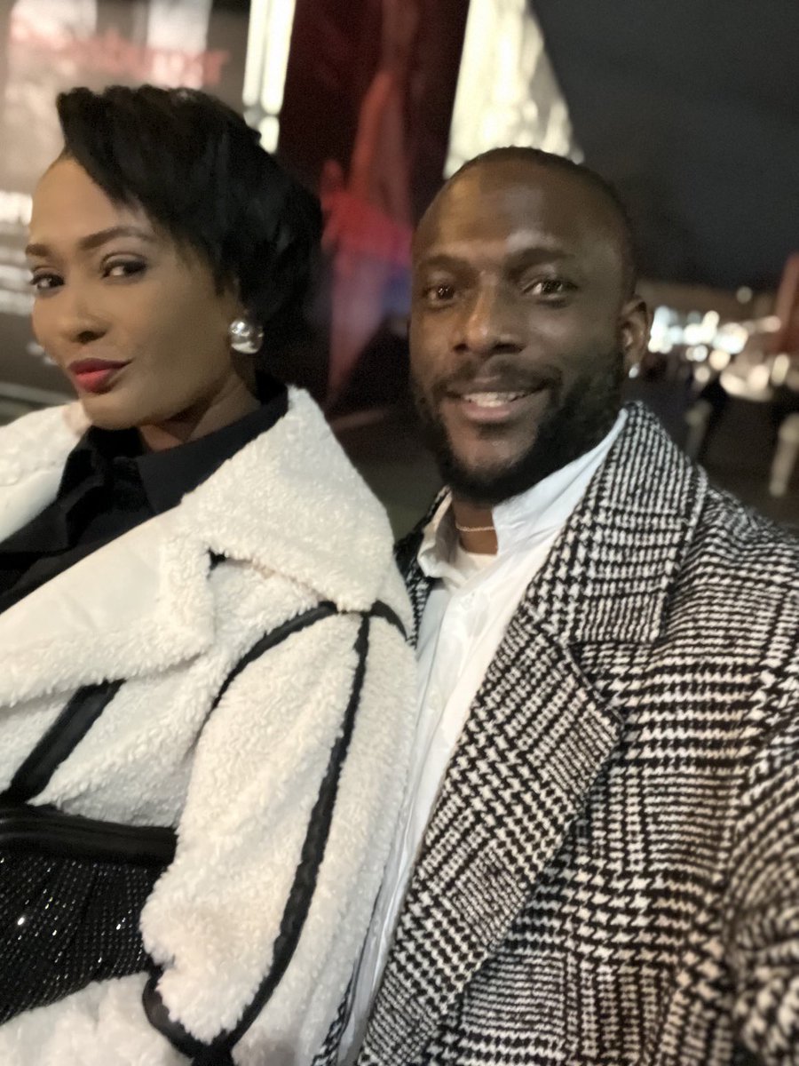 We Outside cos Lupita said “we are not a funisure” #weddinganniversary #15 ❤️🥰🖤♥️🖤❣️🖤♥️