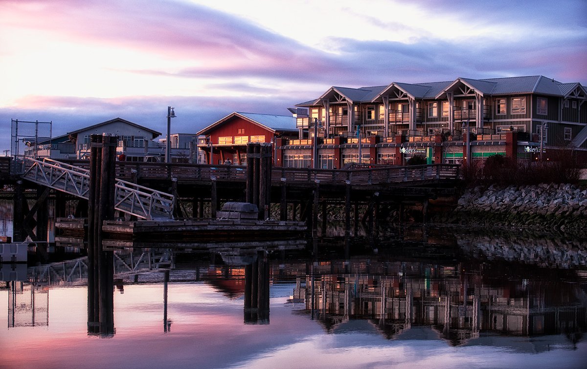 Sam_Alexandra23's tweet image. Hi Gang! Today is #WaterReflections Wednesday.  Hope you will share a capture of a #reflection in the #water. Have a Wonderful Wednesday and stay safe out there! #Photography #Waterscape #Inlet #Ocean #Seascape #Seaside