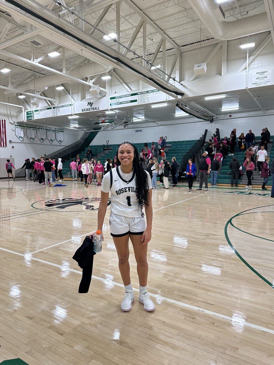Raiders Win at Mounds View ‼️🤘
Kendall Barnes - 31pts
Mira Jackson - 12pts
Maddie Sundberg- 7pts