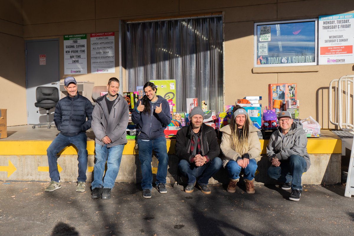 Heartfelt thanks to @FallenOwlTattoo for lighting up our community for the 13th consecutive year with their generous toy drive!🎁 Your commitment to spreading happiness is deeply appreciated🙌 #CompassionIntoAction #CommunityUnity #SeasonOfGiving