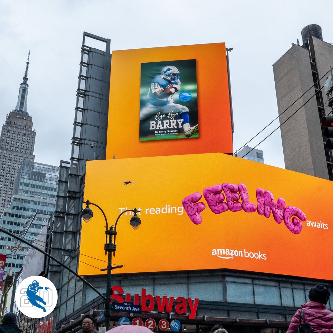 Did you catch the @amazonbooks billboard in NYC for the #ByeByeBarry book last week? The '20 days til X-Mas' with me.

Thanks to @lions @NFL fans who have entered the contest! 

Still more prizes to win. Keep posting and good luck!
 
#thatreadingfeelingawaits