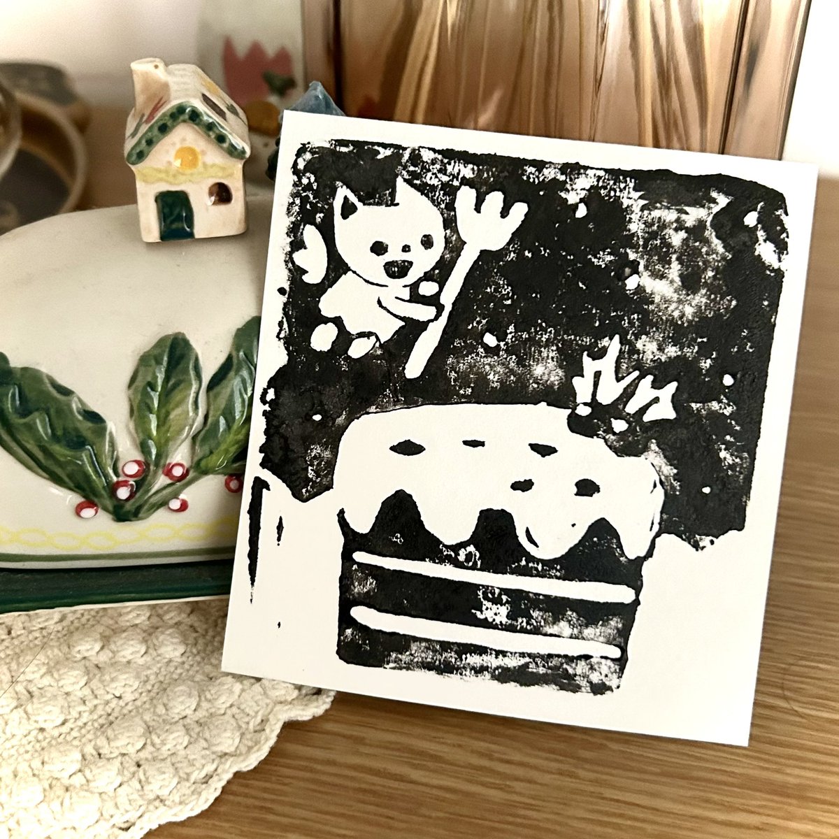 Tried out making some holiday linocut prints for family!