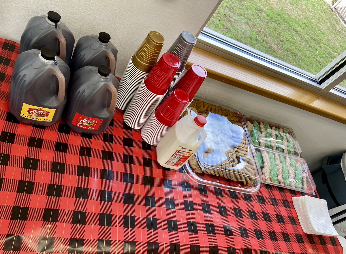 Hernandez Elementary PTO (@heropto) on Twitter photo Delicious <a href="/RootCellarTweet/">The Root Cellar</a> lunch for our Heroes today!! What an amazing first semester with such amazing support for our <a href="/HernandezSMCISD/">Hernandez Elementary</a> teachers, staff and students 💜💜 Delicious <a href="/RootCellarTweet/">The Root Cellar</a> lunch for our Heroes today!! What an amazing first semester with such amazing support for our <a href="/HernandezSMCISD/">Hernandez Elementary</a> teachers, staff and students 💜💜
