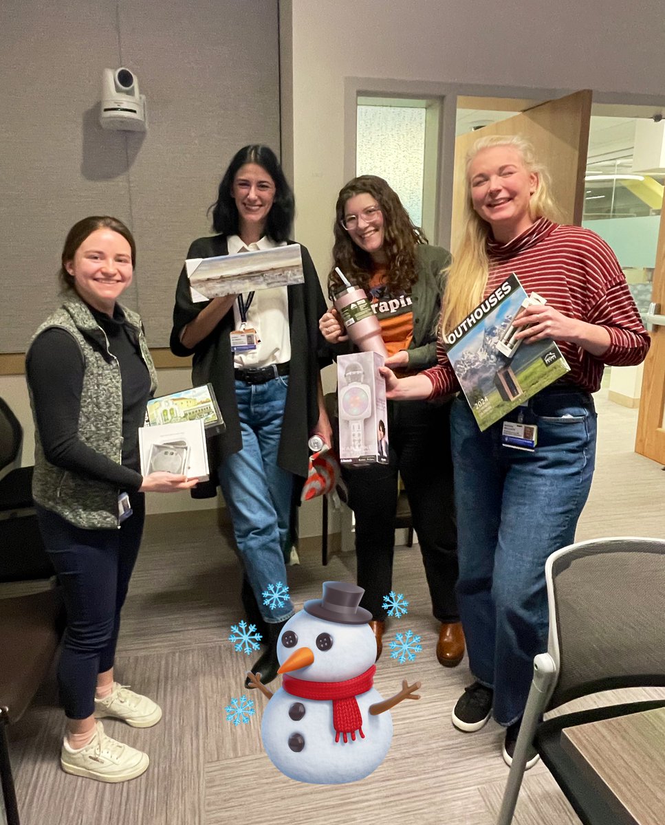 North lab @BCHStemCell Yankee swap prizes - sparkly karaoke mic for me!🎄🎤🎶