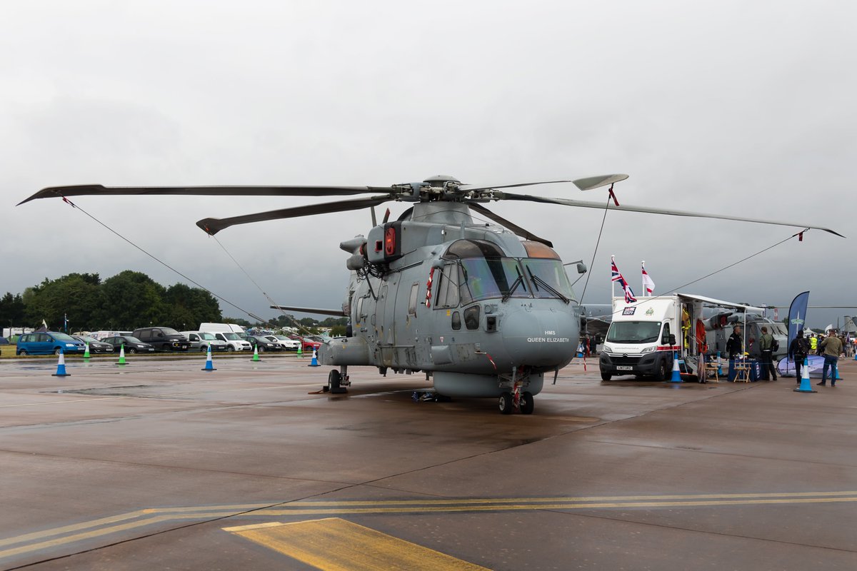 6 Images added to Aircraft of AgustaWestland AW101 Merlin ZH840