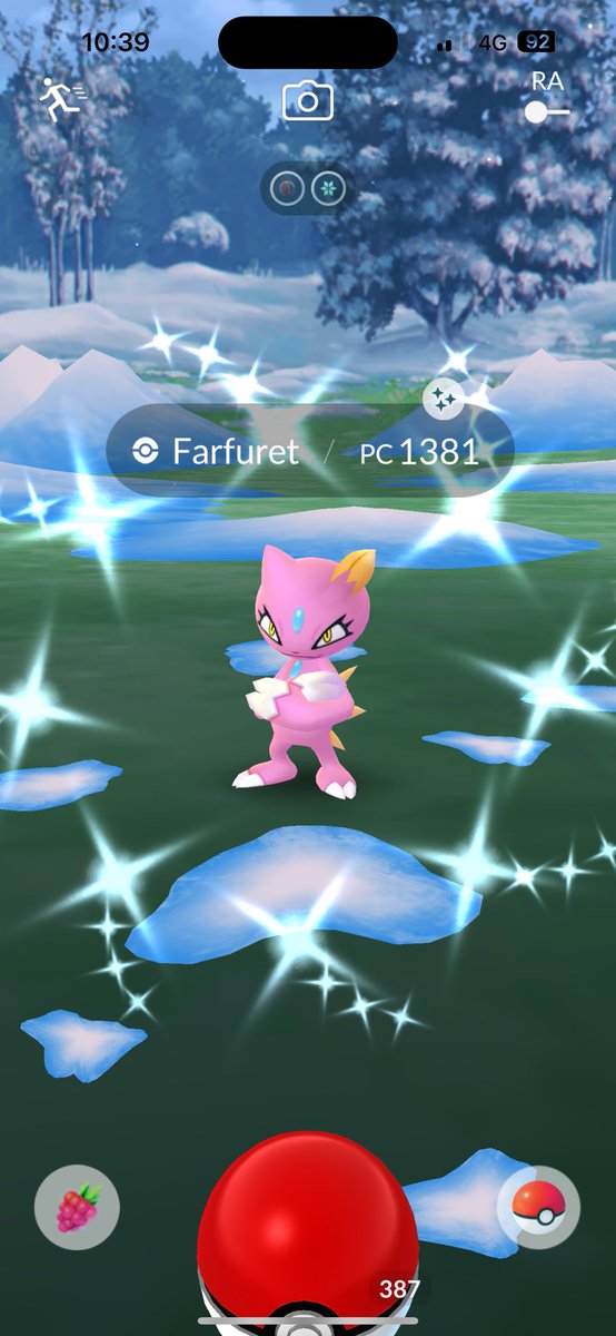 First #shinypokemon of the Part 1 of #WinterHoliday event in #PokemonGO! It’s a permaboost #shiny so no surprise here!👀