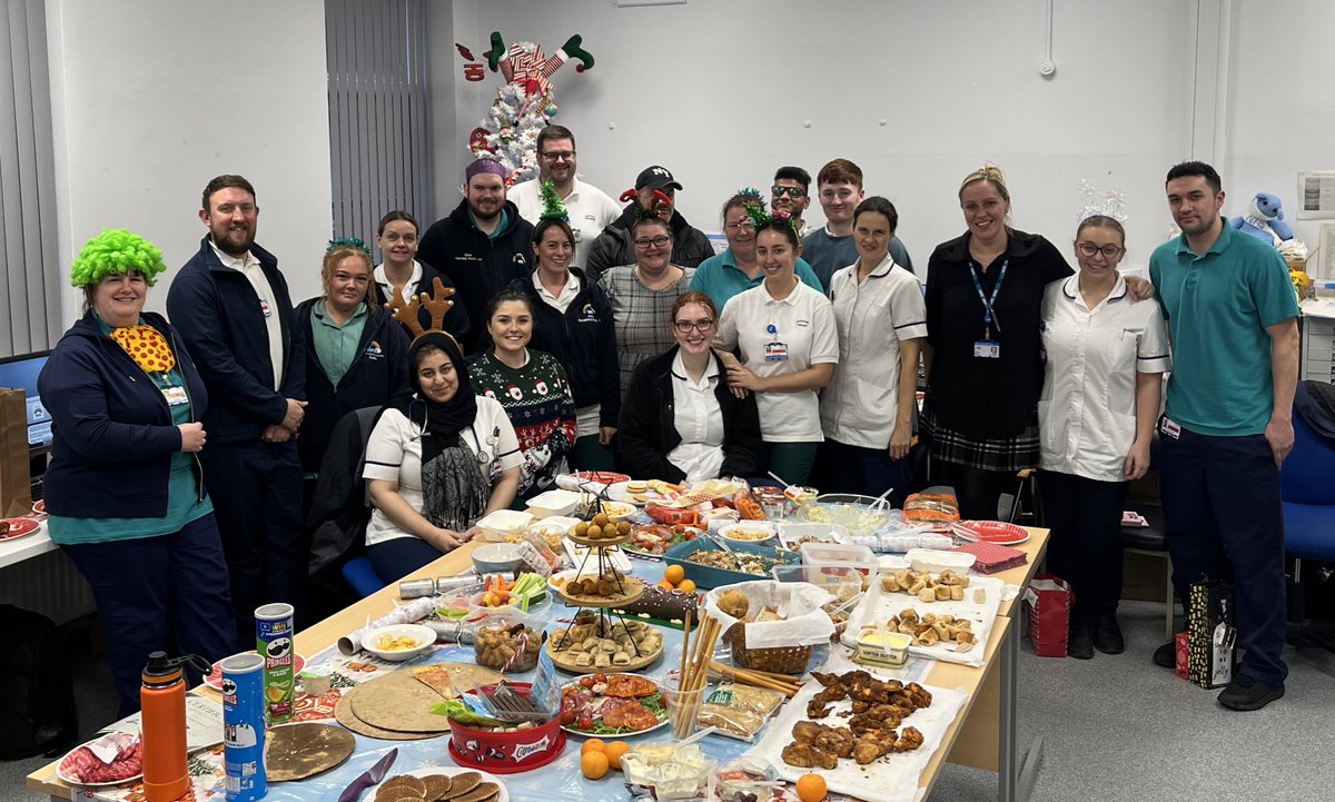 Secret Santa day for team Ortho today  🎄 🎅🏼