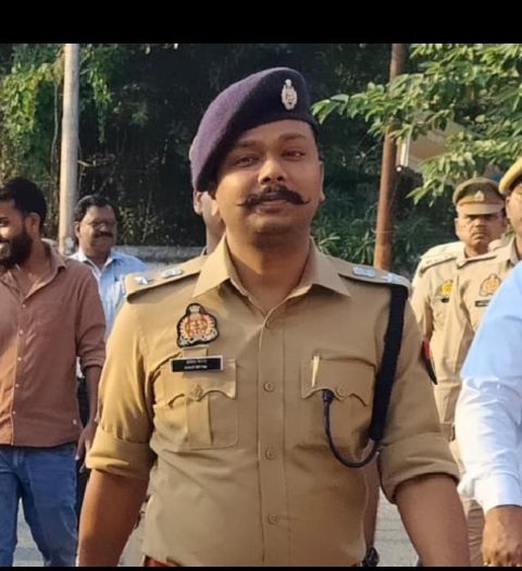 Ramesh Gupta (@ramesh12567) on Twitter photo बेहतरीन पुलिसिंग, विनम्रता /सौम्यता व अभिवावक की तरह मार्गदर्शन करने वाले ,विभाग के धरोहर #SPGonda <a href="/AnkitMittal789/">Ankit Mittal</a> सर का जनपद से स्थानांतरण के फलस्वरूप नई तैनाती स्थल की ढेरो शुभकामनाए 💐बाबा विश्वनाथ की कृपा आप पर सदैव बनी रहे... बेहतरीन पुलिसिंग, विनम्रता /सौम्यता व अभिवावक की तरह मार्गदर्शन करने वाले ,विभाग के धरोहर #SPGonda <a href="/AnkitMittal789/">Ankit Mittal</a> सर का जनपद से स्थानांतरण के फलस्वरूप नई तैनाती स्थल की ढेरो शुभकामनाए 💐बाबा विश्वनाथ की कृपा आप पर सदैव बनी रहे...