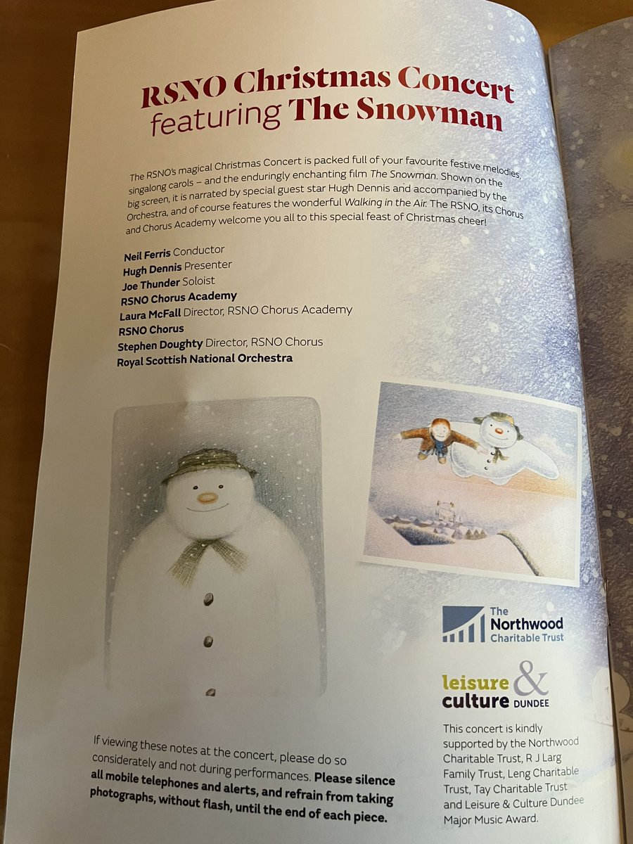 Snowman #1 @CairdHallDundee @RSNO @RSNOChorus Always hoping for the snowball to hit the window at the right time… 🤞