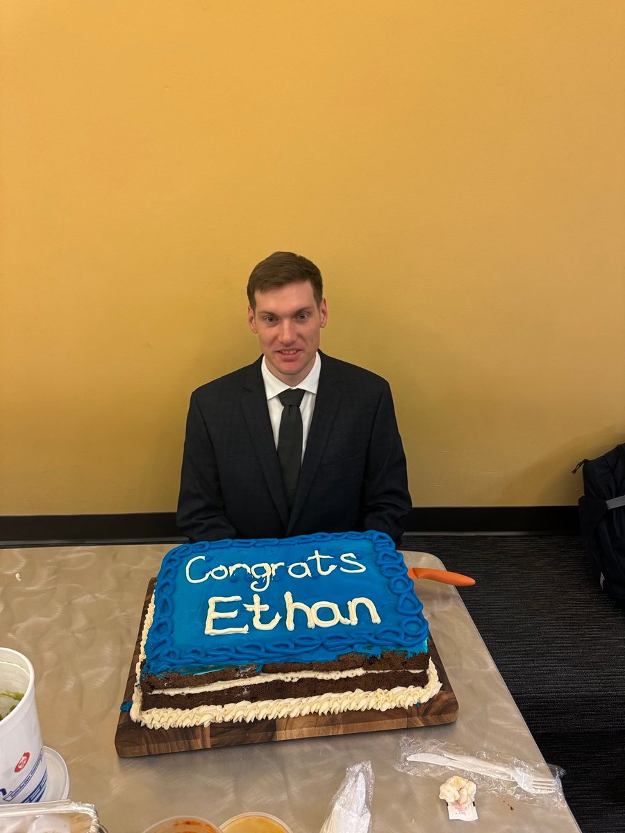 Congratulations to our Iron Man @EthanZars for a successful dissertation defense last week. We wish him well on his next steps where he will be joining the @SzymczakLab as a Post-doctoral fellow in the new year!