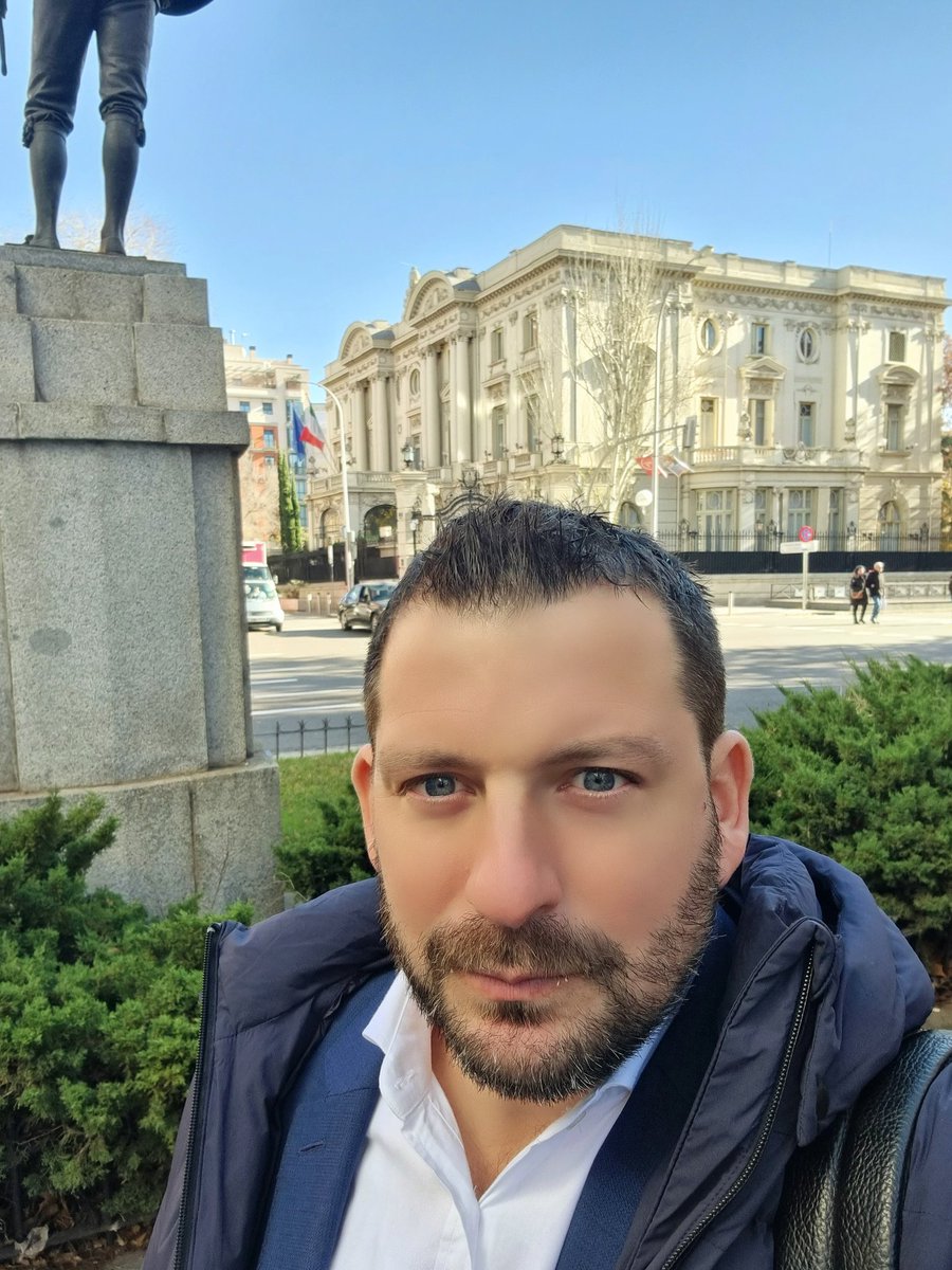 AndreaGiuricin's tweet image. Today in #Madrid (here close to the Italian Embassy) to discuss about #rail #liberalization in #Spain.
Which opportunity from the new lines of ADIF?
How to increase the market share of the #rail freight and passenger?