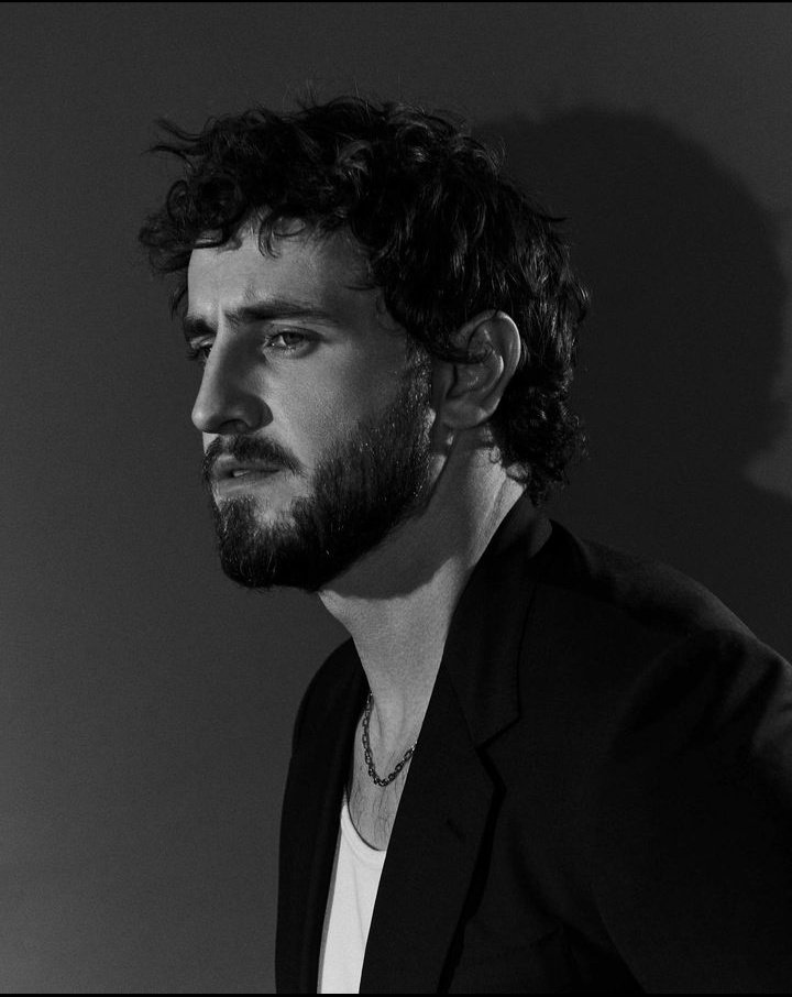 connellwaIdron's tweet image. I’M ON MY KNEES