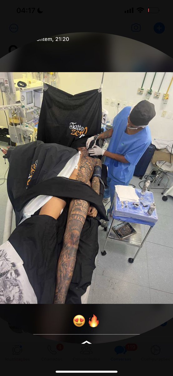 Metade do corpo tatuado outra vai ter nd estética nova bb cópia e cola