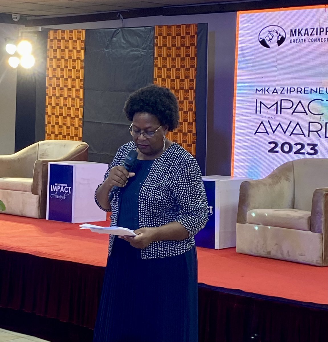 The keynote speaker, Ms. Sarah Kitakule shared about the aspect of excellence in businesses today. 

She highlighted the need for; 
➡️ Exceptional quality 
➡️Innovation 
➡️Attention to detail 

#ForPeopleForBetter #MkaziAwards2023