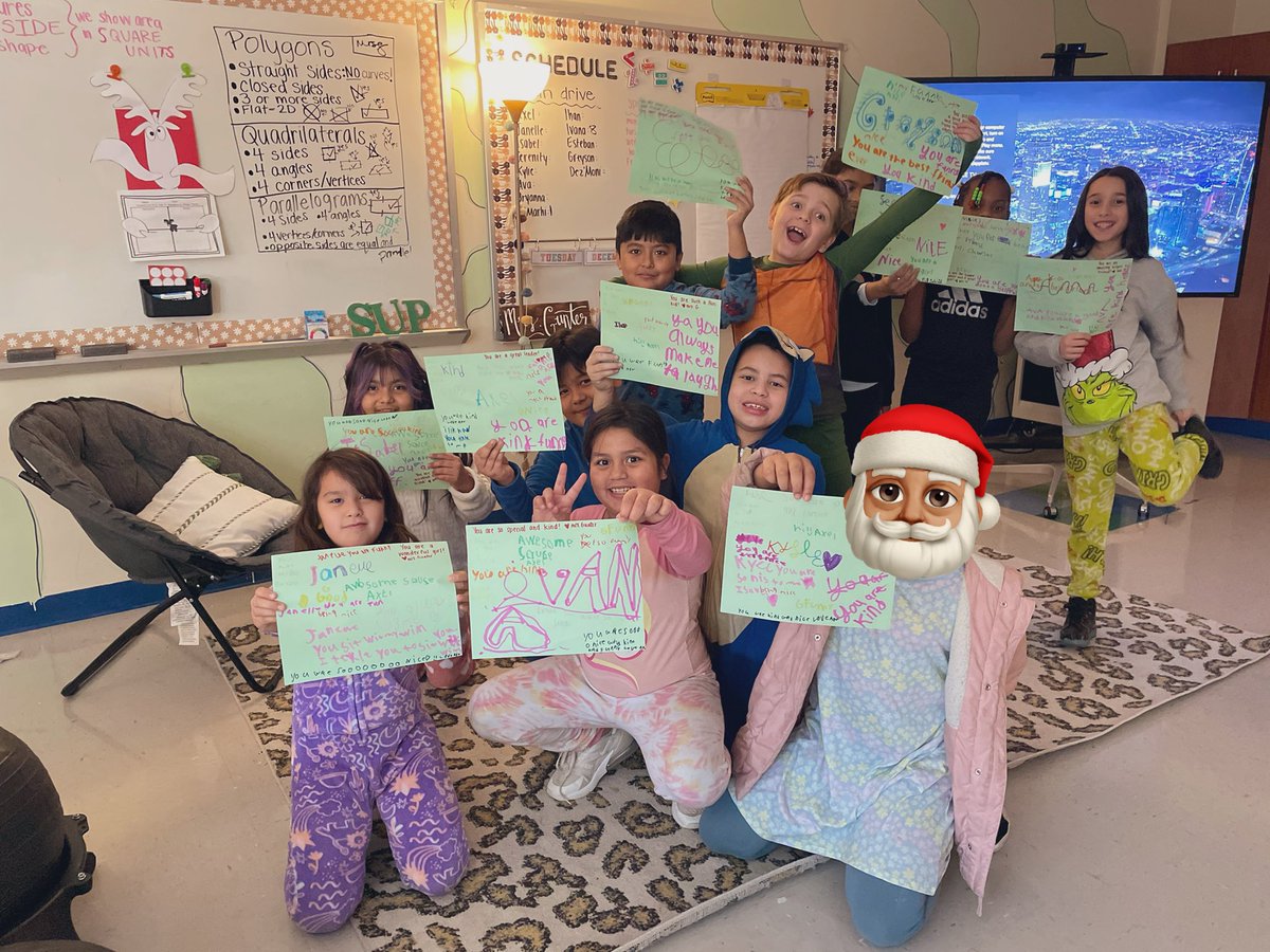We wrapped up our Christmas Acts of Kindness with giving compliments to all of our classmates! 
Happy Holidays from third grade!❤️💚
#LearnGrowLead #CEES #thirdgrade #KindnessMatters