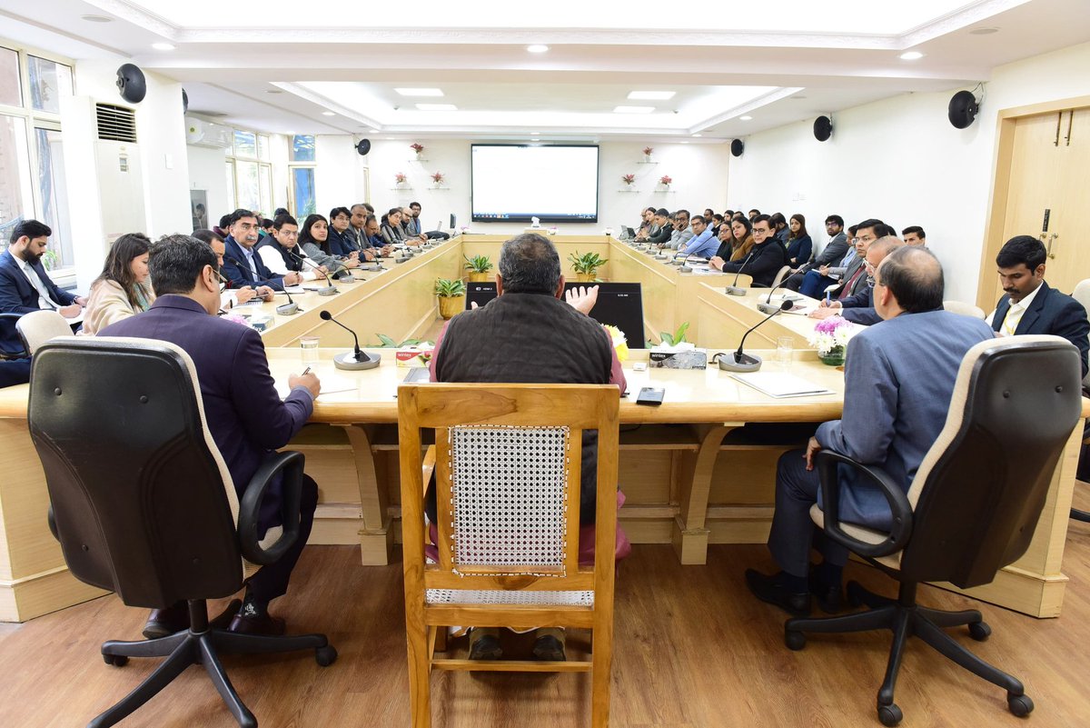 RajeevRC_X's tweet image. Consultations with stakeholders are the hallmark of policy making under PM @narendramodi ji

Chaired #DigitalIndiaDialogues with #DataFiduciaries today to discuss implementation of various provisions of #DPDPAct and the way forward for #DataProtection rules. 

@_DigitalIndia…