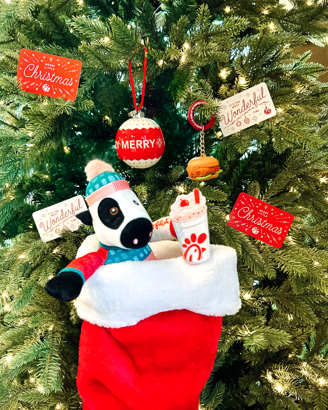 Who else loves @Chick-fil-A ? Does yours have an ornament