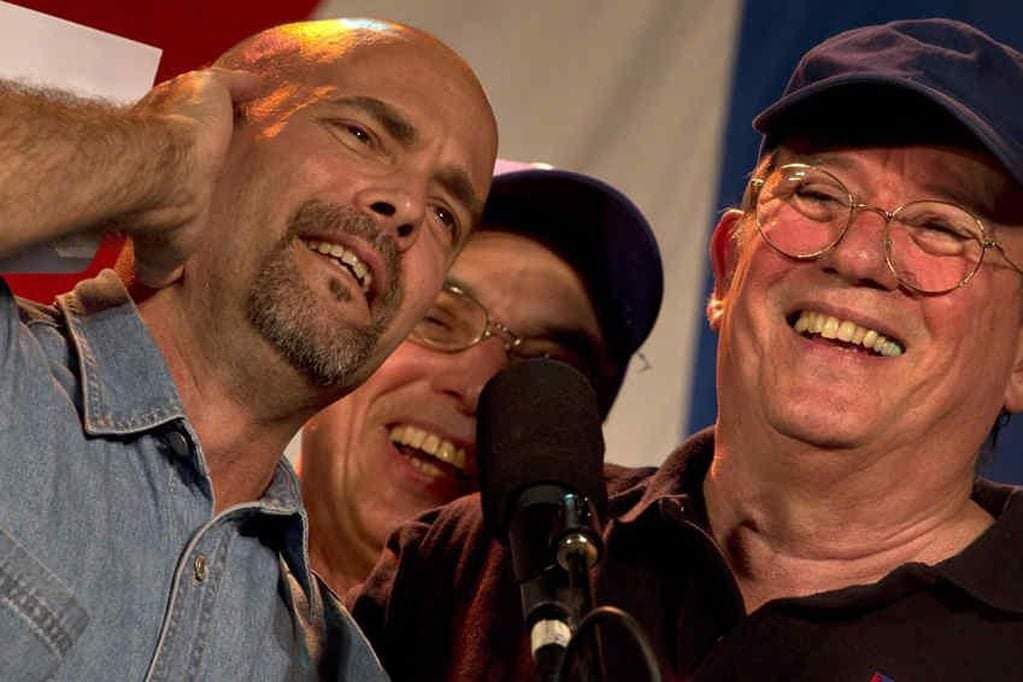 GHNordelo5's tweet photo. Hoy 20 de diciembre se cumplen 9 años de aquel histórico concierto de Silvio en el Latino. Noche de indescriptibles emociones. #Cuba #LosCinco #SilvioRodriguez #CDRCuba #EstaEsLaRevolución https://t.co/2Kf9seH7GP