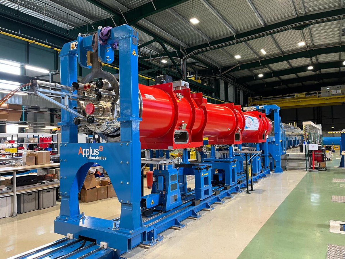 On Monday, CERN celebrated the delivery of the first U.S.A. hardware contribution to the High-Luminosity Large Hadron Collider (HL-LHC) project. This very important shipment coming from the @Fermilab contained the first cryo-assembly integrating the first two fully-validated