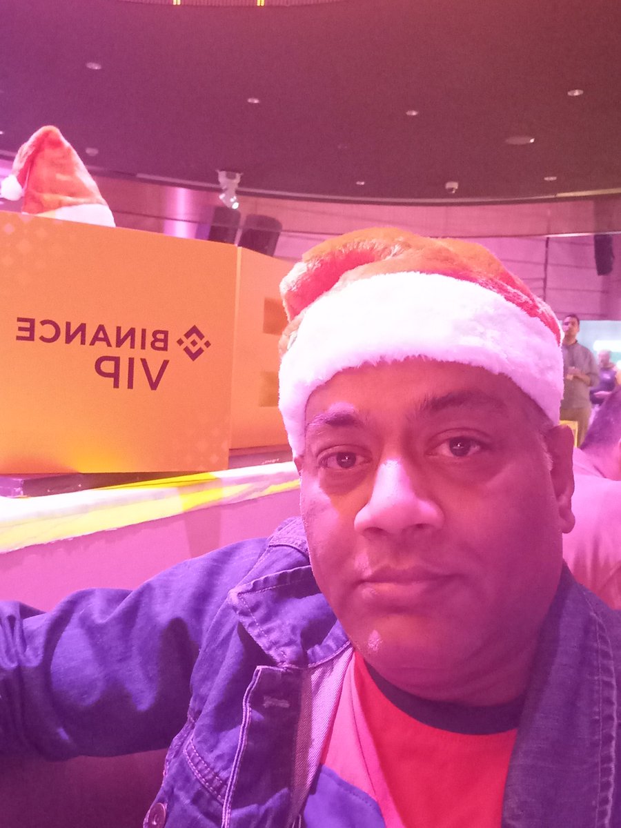 manmoh11's tweet image. Attending Binance Christmas at Dubai #BinanceMeetupDubai