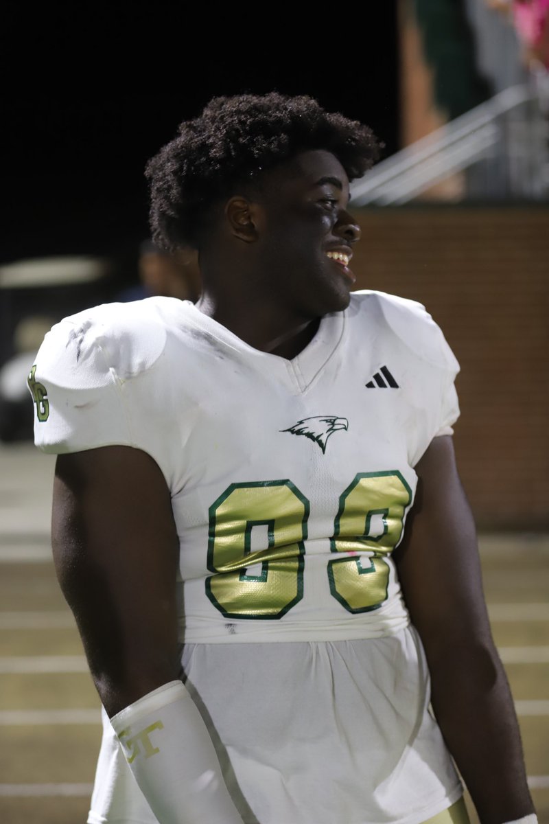 EzealaTerry's tweet image. Congratulations to all my brothers that signed today!! Can’t wait till it’s my turn and call a place home🤞🏾 thank you god for all the blessings Let’s goooo #AGTG #built4ships #blessed @coachdtwhite @coachBuckhalter @RecruitGeorgia @DAWGHZERECRUITS