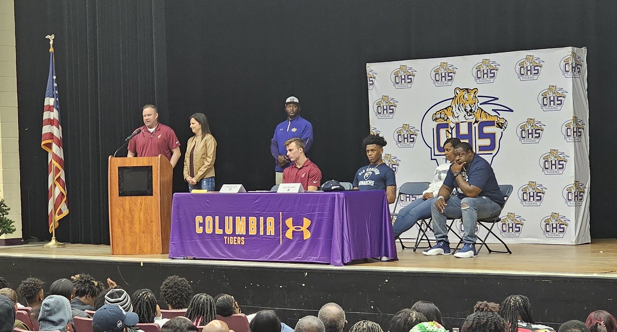 At Columbia High School this morning supporting our great friends @FrierMatt and @CamdonFrier (Florida State) @JeromeCarterII2 (Old Dominion) on signing their Nation Letters of Intent to play at the next level...📝🏈 Congratulations Gentlemen!! @tylerj21_ @CadeFrier @joshfernald