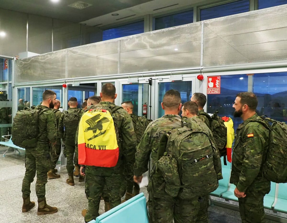 Defensagob's tweet photo. ¿Conoces el #StrongCohesion 23-11 de @NATO? 460 militares 🇪🇸 y 150 vehículos, la mayoría de la Brigada 'Galicia' VII #BRILAT 🪖 @EjercitoTierra, participaron en este ejercicio multinacional en #Eslovaquia 🇸🇰, dejando constancia de su capacidad para liderar fuerzas terrestres en el este de #Europa. ¡Te contamos todo en nuestro #ArtículoRED🧐! ⤵️
👉https://t.co/Wd79OUDOoX