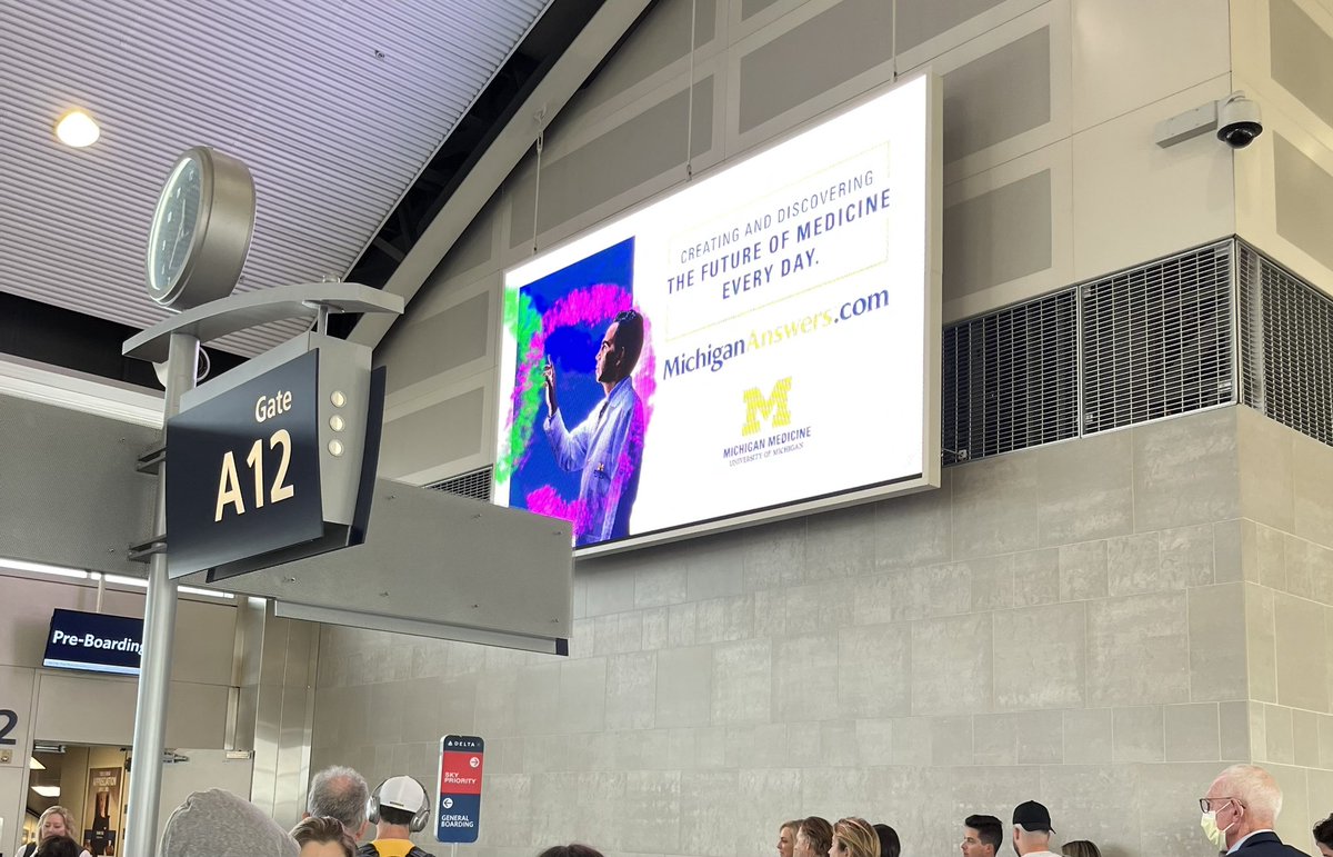 We recently learned our #organoid 
research and first-in-human #clinical trial for dry #maculardegeneration , with @NeuralStemCells and @NatEyeInstitute will be featured as a full page “ad” by @umichmedicine in the official #RoseBowl program ! 

clinicaltrials.gov/study/NCT04627…

Thanks to