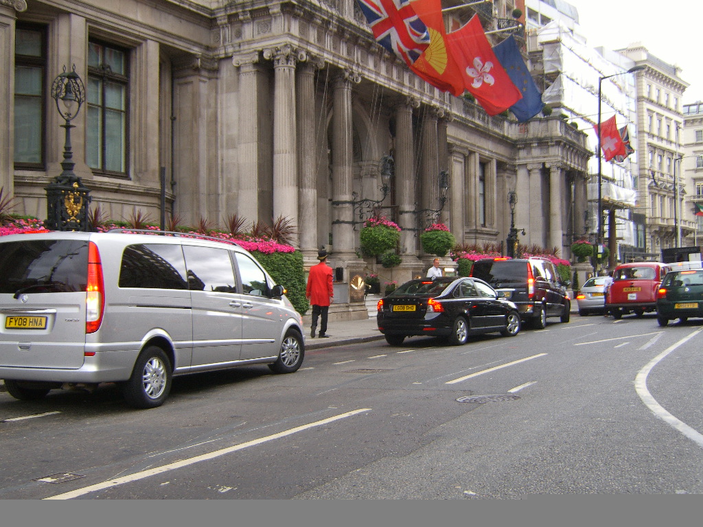 We provide professional security services 24/7 wherever required ~ contact us at any time day or night
paraguard.co.uk