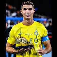 Talk_blues_'s tweet image. Like and Retweet if your G.O.A.T is C. Ronaldo