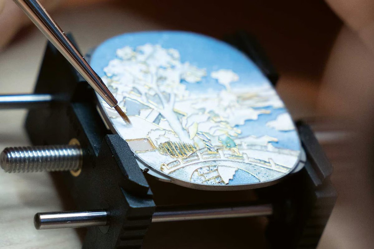 Malik_drama39's tweet photo. Petite touche de Japon avec cette Patek Philippe Golden Ellipse 5738/50G-025 "Snow-Covered Landscape".

Le magnifique cadran en émail cloisonné est inspiré de l'estampe d'Hiroshige "Le pont Taiko et la colline Yûshi à Meguro". https://t.co/r9gYRawTPi