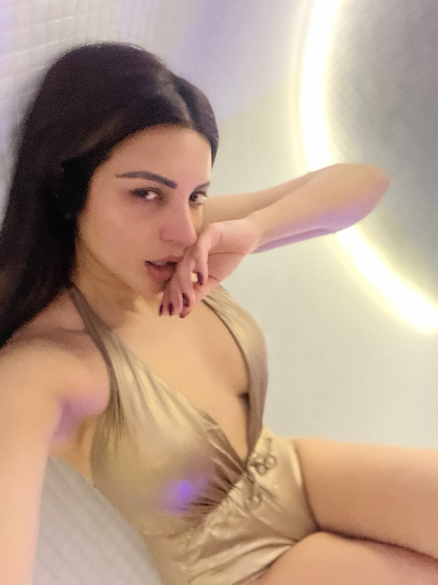 shamasikander's tweet photo. Feeling Salty in a Salt Cave…!!
.
.
.
#saltcave ##FierceAndFearless #shamasikander https://t.co/N2BjvQ8I4m