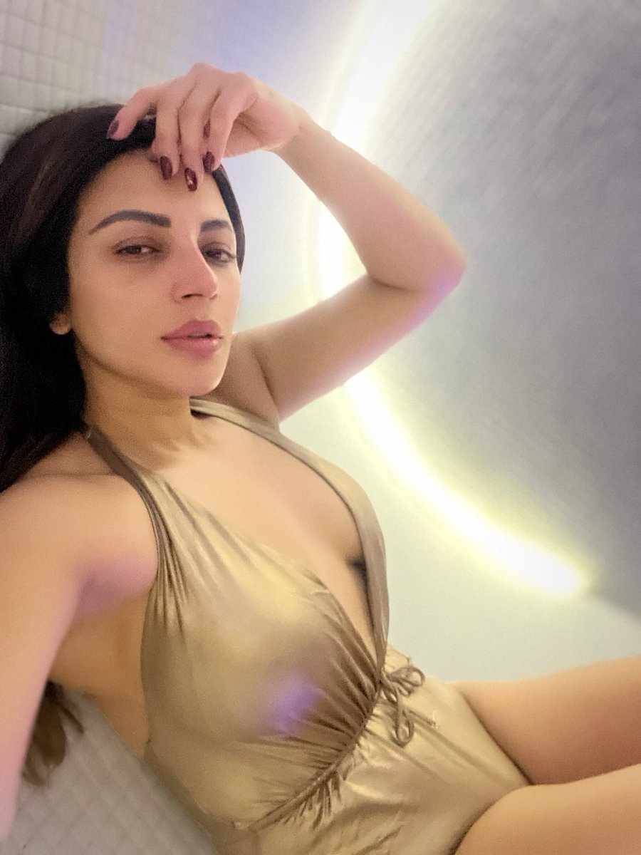 shamasikander's tweet photo. Feeling Salty in a Salt Cave…!!
.
.
.
#saltcave ##FierceAndFearless #shamasikander https://t.co/N2BjvQ8I4m