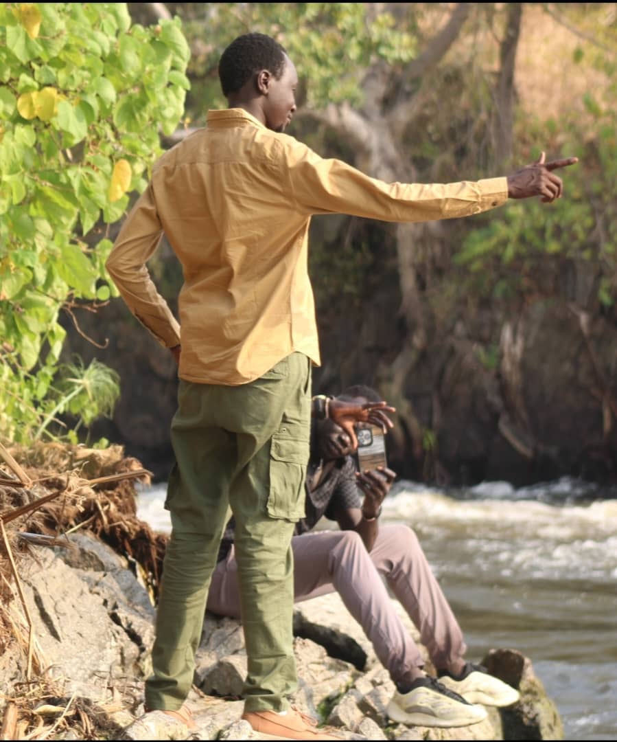 deng_apole's tweet photo. The memories  of last year tour at fulla fall   
The teams  of south Sudan freight  forwarding  association  (SSFFA)
Visited  fulla fall to witness  how the water flows  in the proposal  dam which still under project  #SSOX https://t.co/x0xIJQYpH3