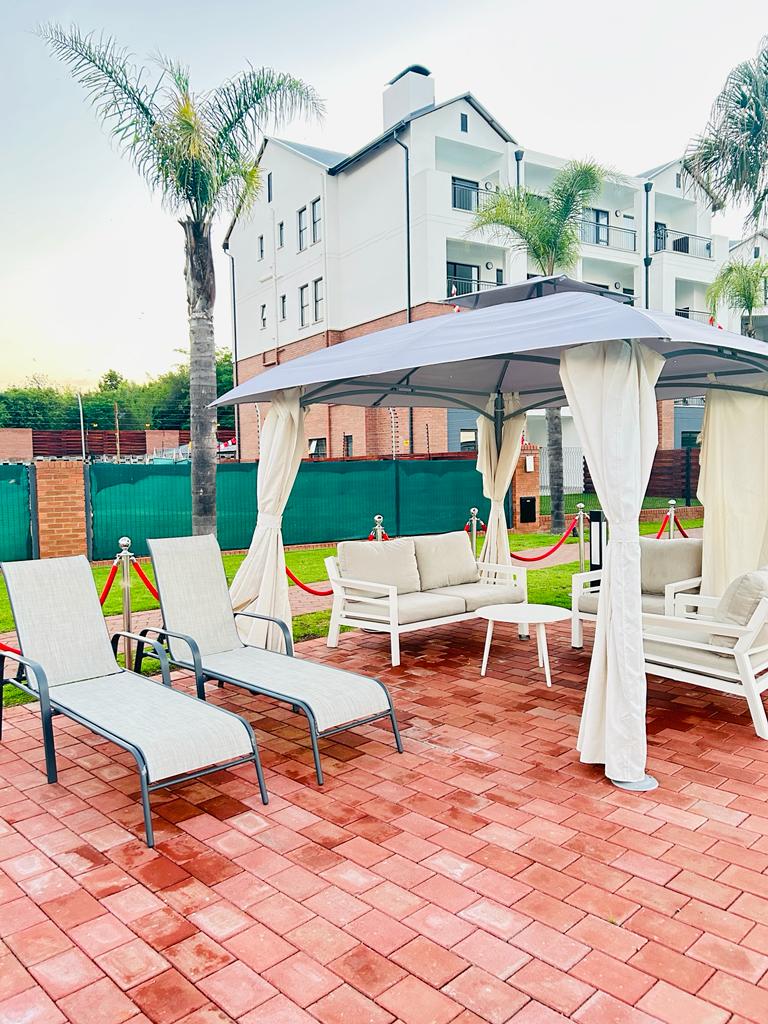 DonknowMcgrego's tweet photo. Who said you can't relax during January? Check out these awesome special for 6 people 🙃🙃
They have variety of activities to offer thru out the two days.
Contact them or just send a DM to book🙏 https://t.co/3Gz06AHKyd