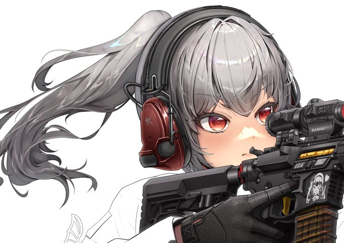 「assault rifle grey hair」 illustration images(Latest)