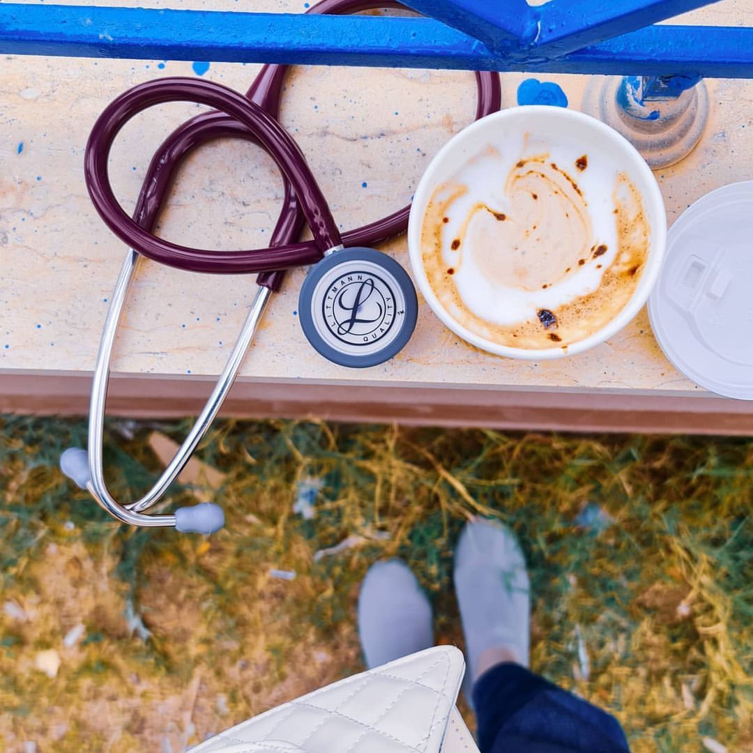 3MLittmannIndia's tweet photo. Doctors around the world start their winter mornings with a hot drink and our trusty stethoscopes. How about you? What gets you going in the morning? ☕️🩺

#Littmann #Stethoscope #Doctorfavorite https://t.co/DLFVchy0IC