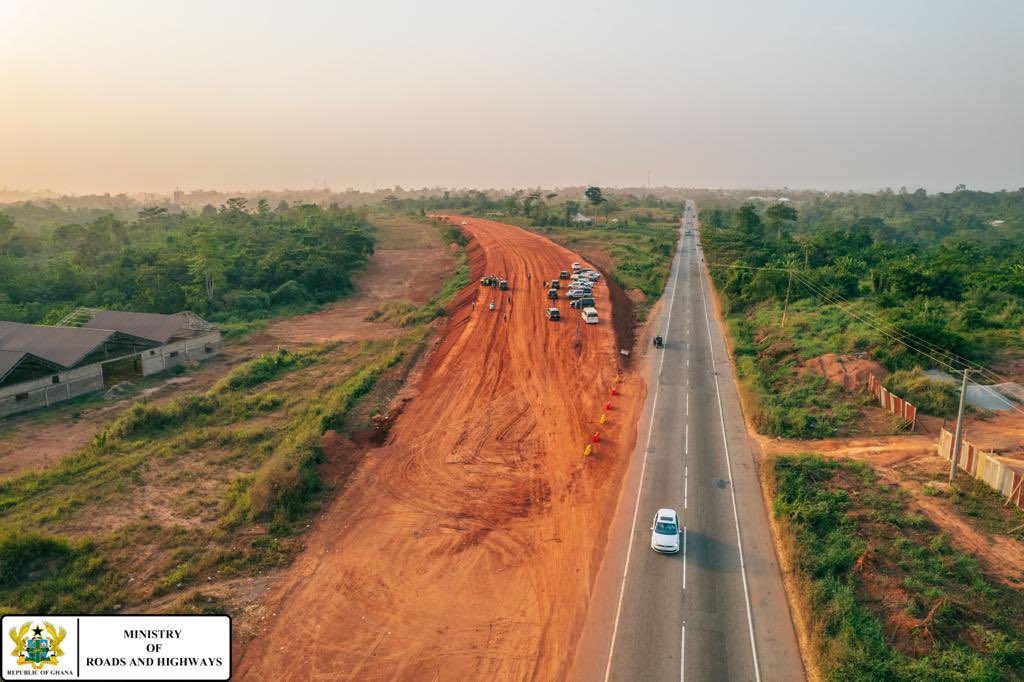 Jojo_stephen1's tweet image. Working Government!!

Construction of Accra -Kumasi Road is progressing steadily.